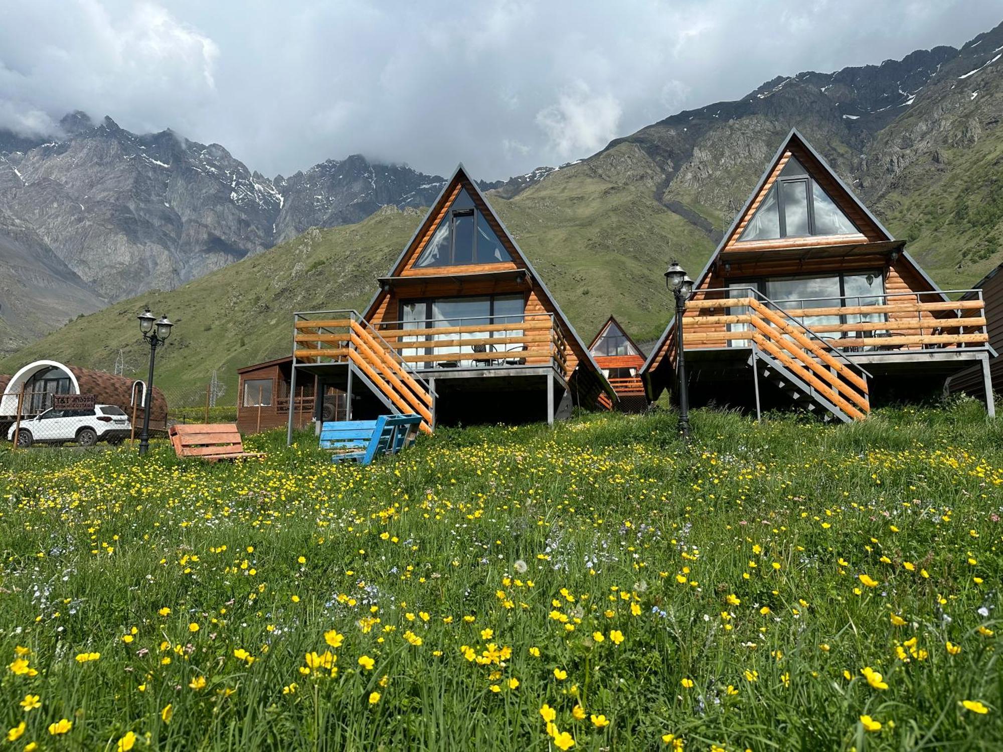 T&T Cottage Kazbegi Exterior foto